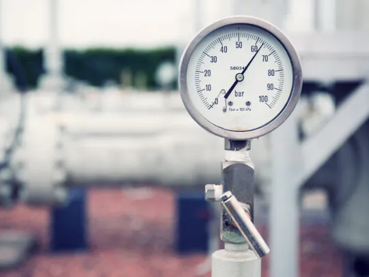 Pressure gauge in industry environment